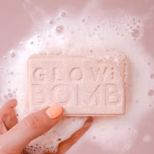 GLOWBOMB - FAKE TAN REMOVING BATH BOMB